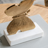 ESCULTURA MARIPOSA DORADA