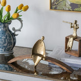 ESCULTURA HOMBRE GOLD A